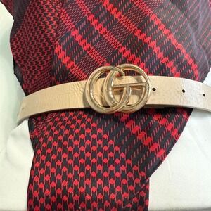 Tan and cream belt with‎ gold buckle 26-39"
